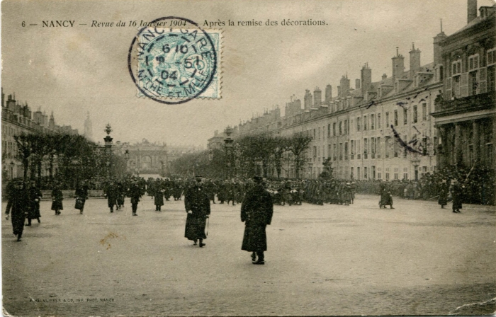 Après la remise de décorations