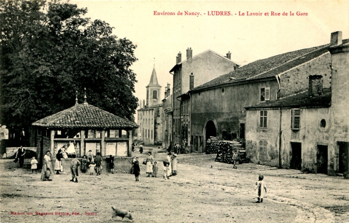 lavoir - rue de la Gare