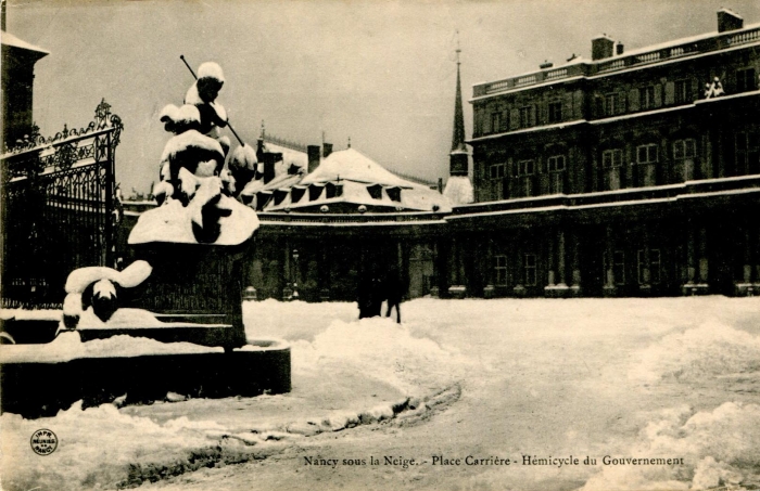 Place Carrière - l'Hémicycle du Gouvernement