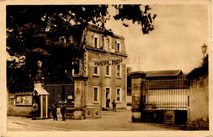 Entrée de la caserne Donop