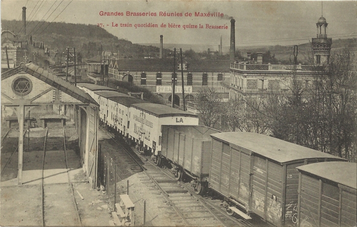 37 - Train de bière quittant la brasserie