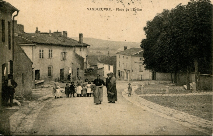 035-Rue de l'Eglise