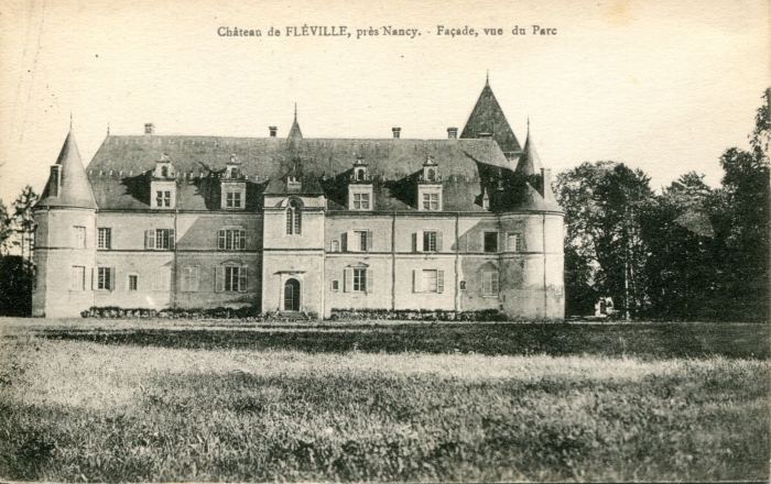 125-Façade du château  vue de face