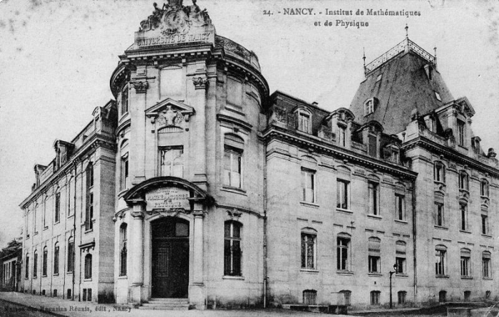 Institut de Mathématiques et de Physique