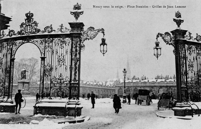 Place Stanislas : grilles