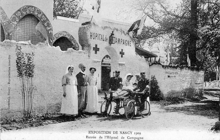 Entrée de l'Hôpital de Campagne