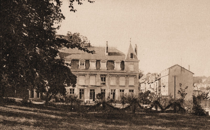 Nancy - La cité universitaire   - Le château de Monbois