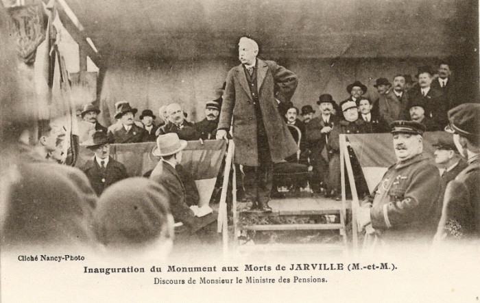 Le monument aux morts