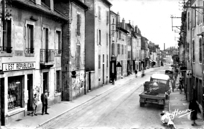 Rue de la Rivière