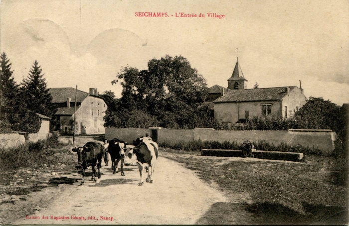 Entrée du Village