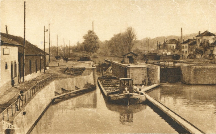 Canal, écluses et port