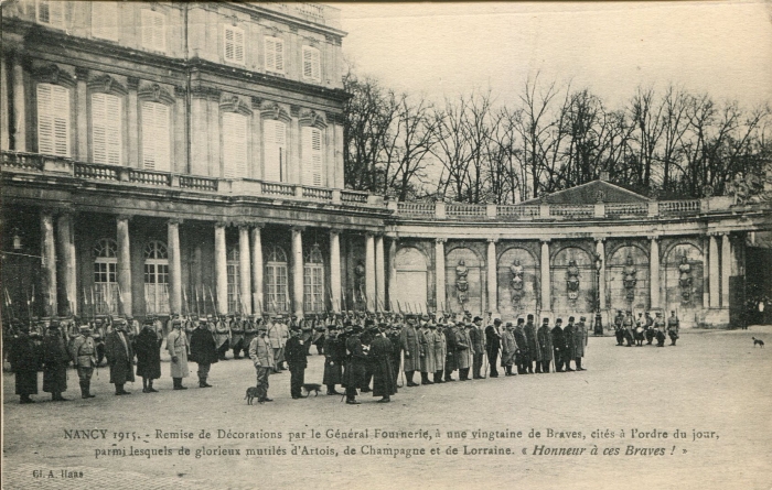 Remise de décorations (1915)