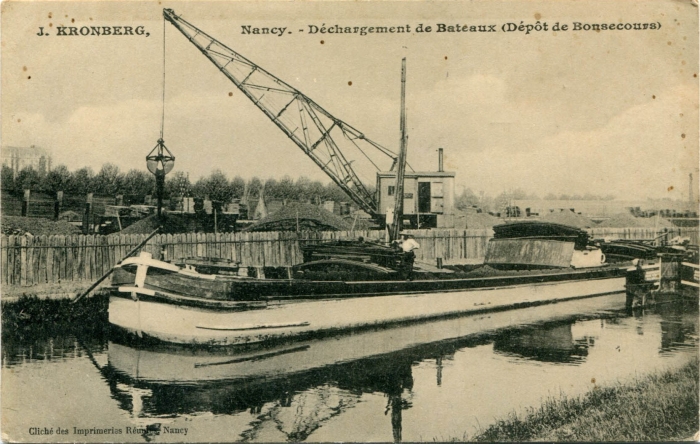 Déchargement de bateaux - Dépôt de Bonsecours