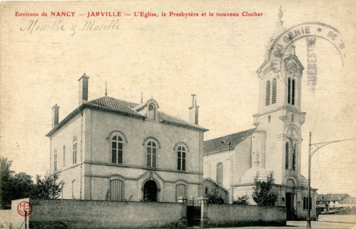 L'église, le presbytère et le nouveau clocher