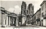 Cathédrale et Hôtel de Ville
