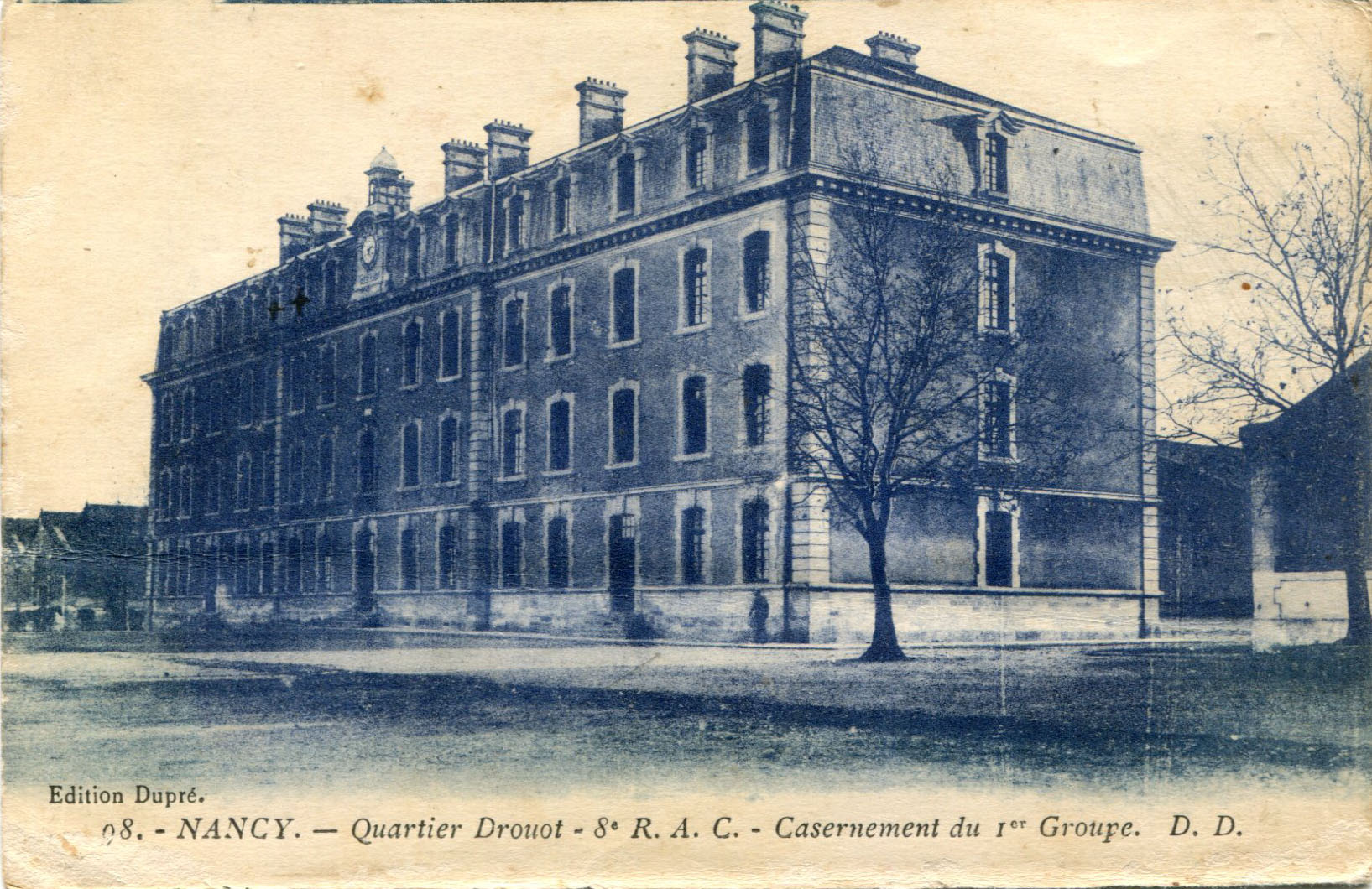 Casernement du 1er Groupe