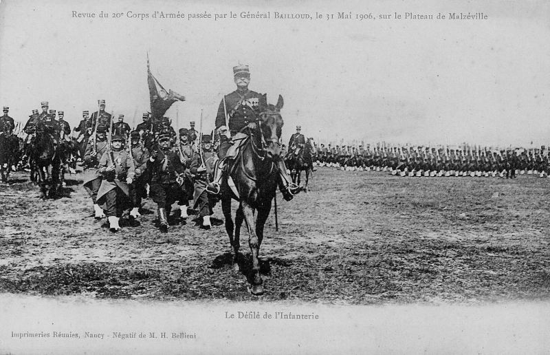 Défilé de l'Infanterie