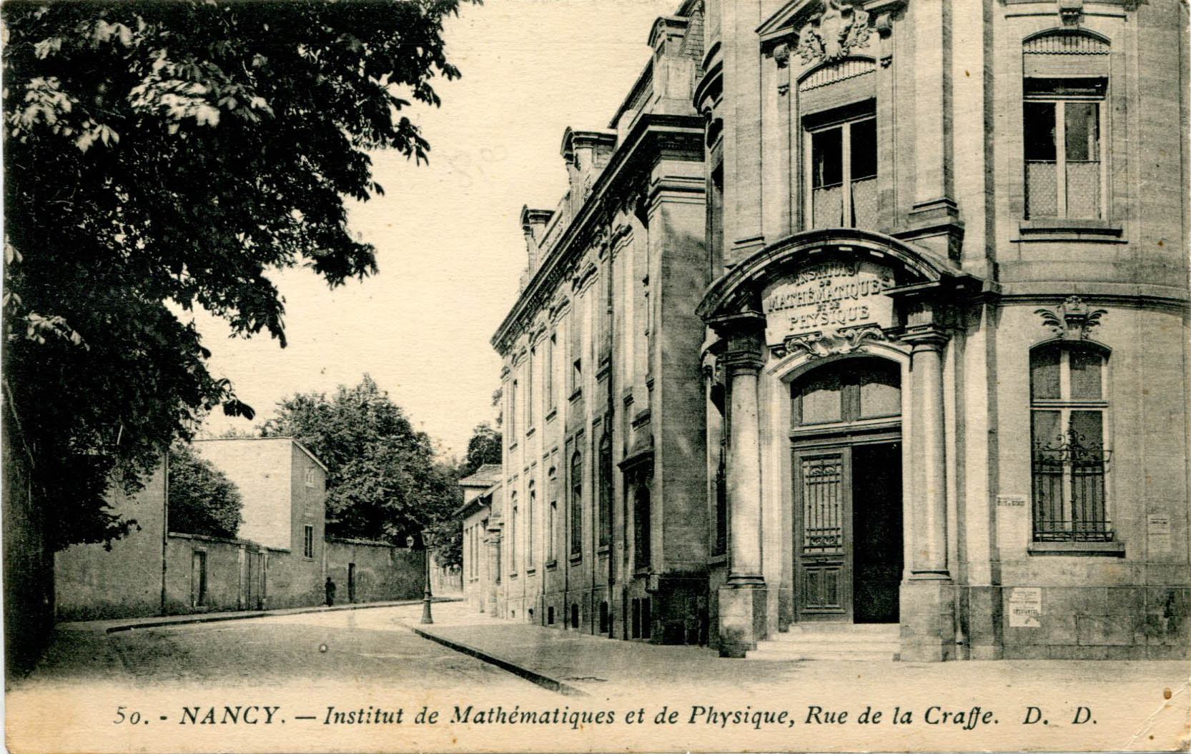 Institut de Mathématiques et de Physique