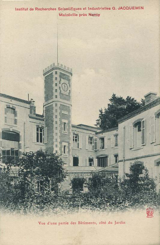 Les bâtiments, côté jardin