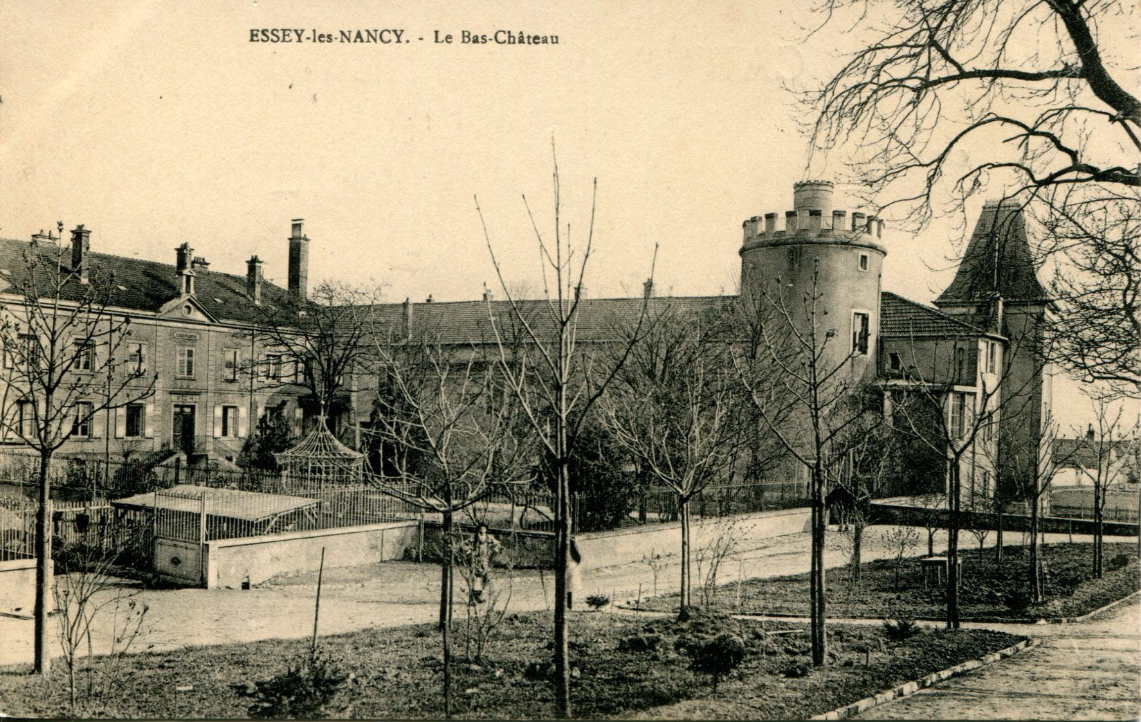 Le Bas-Château