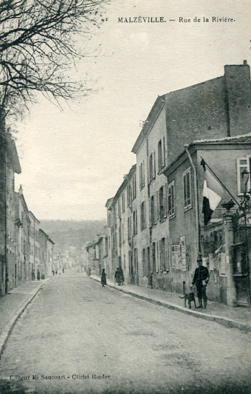 Rue de la Rivière