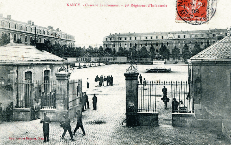 Entrée et cour
