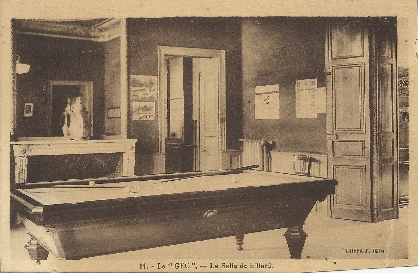 11 - Salle de billard