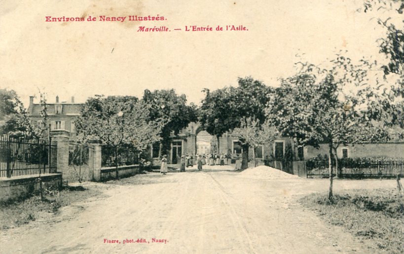 L'entrée et l'Asile