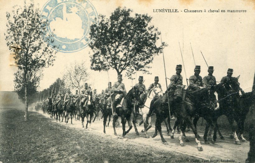Chasseurs à cheval en manœuvre