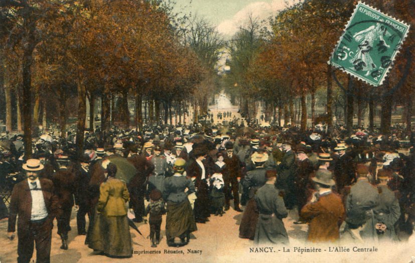 15-a Nancy  -  Allée centrale