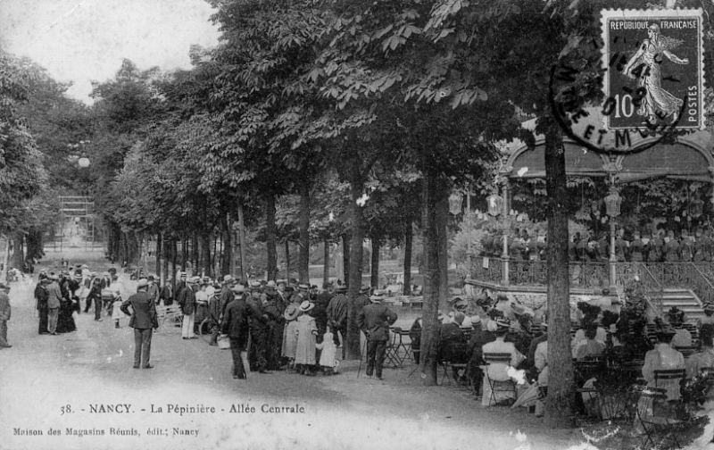 Allée centrale