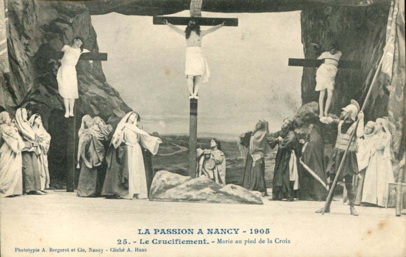 25 - Le crucifiement