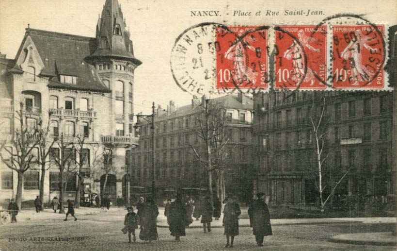 Place et rue StJean -30