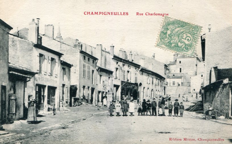 Rue Charlemagne