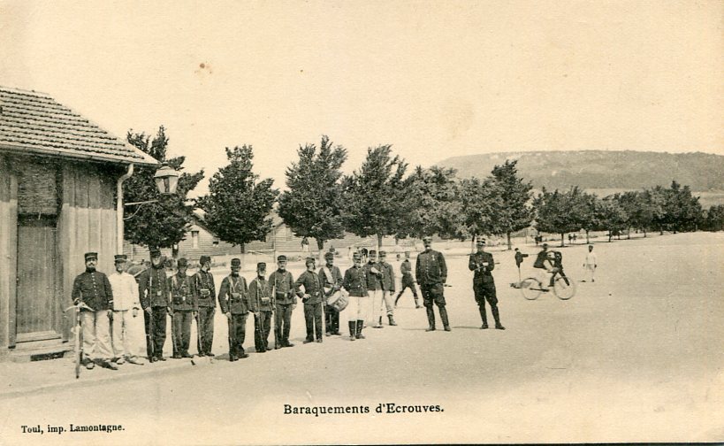 Baraquements militaires