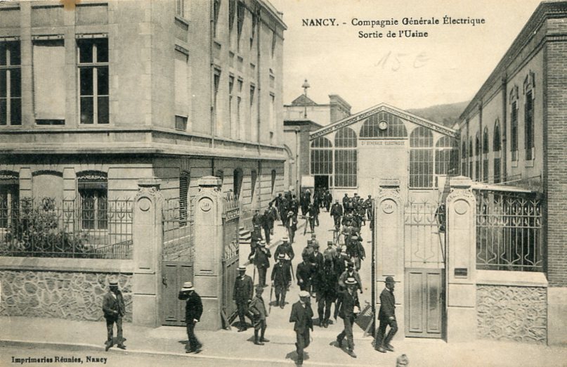 Sortie de l'Usine