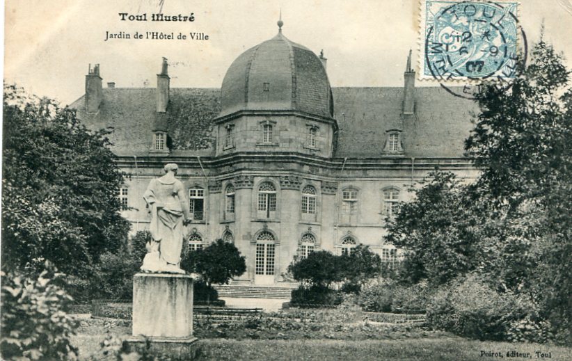 Jardin de l'Hôtel de Ville