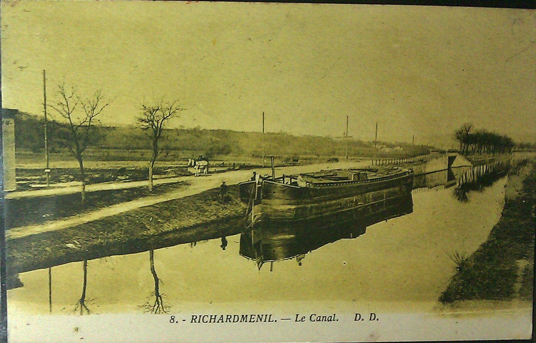 Le Canal ■