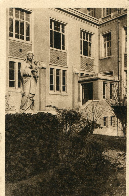 Entrée de la chapelle