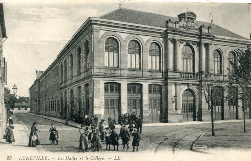 Halles et Collège