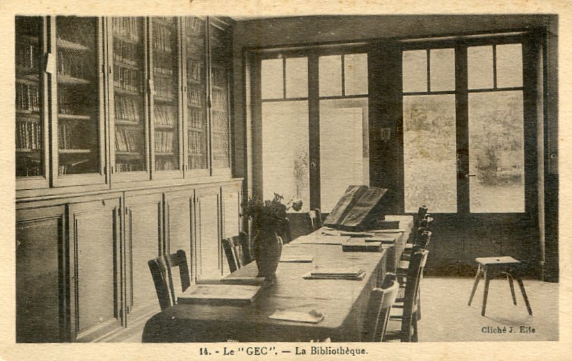 14 - La bibliothèque