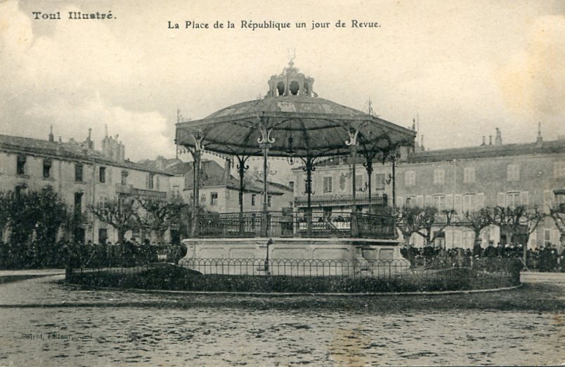 un jour de revue