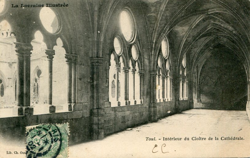 Intérieur du Cloître