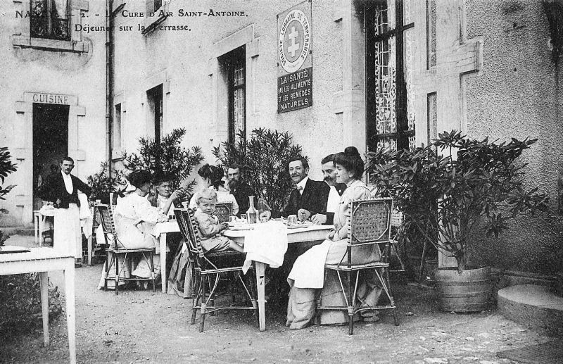 Déjeuner sur la Terrasse