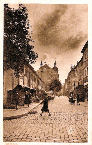 305-Marché Central