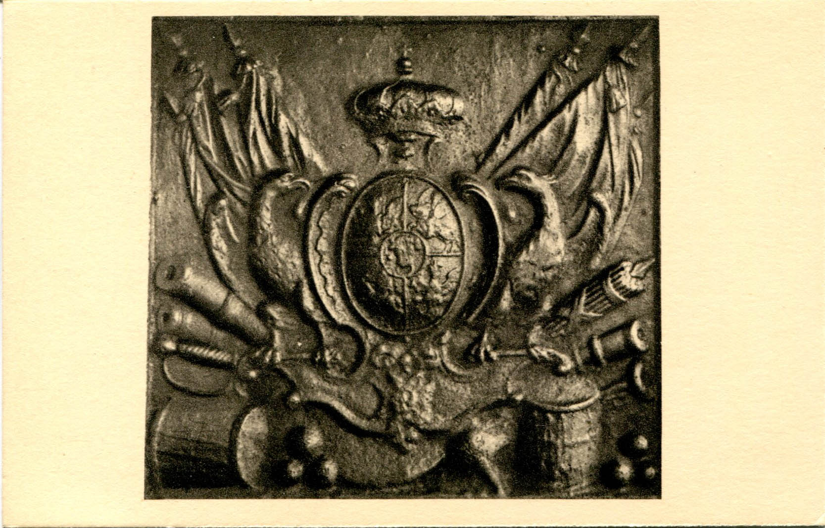 01 - Plaque de cheminée