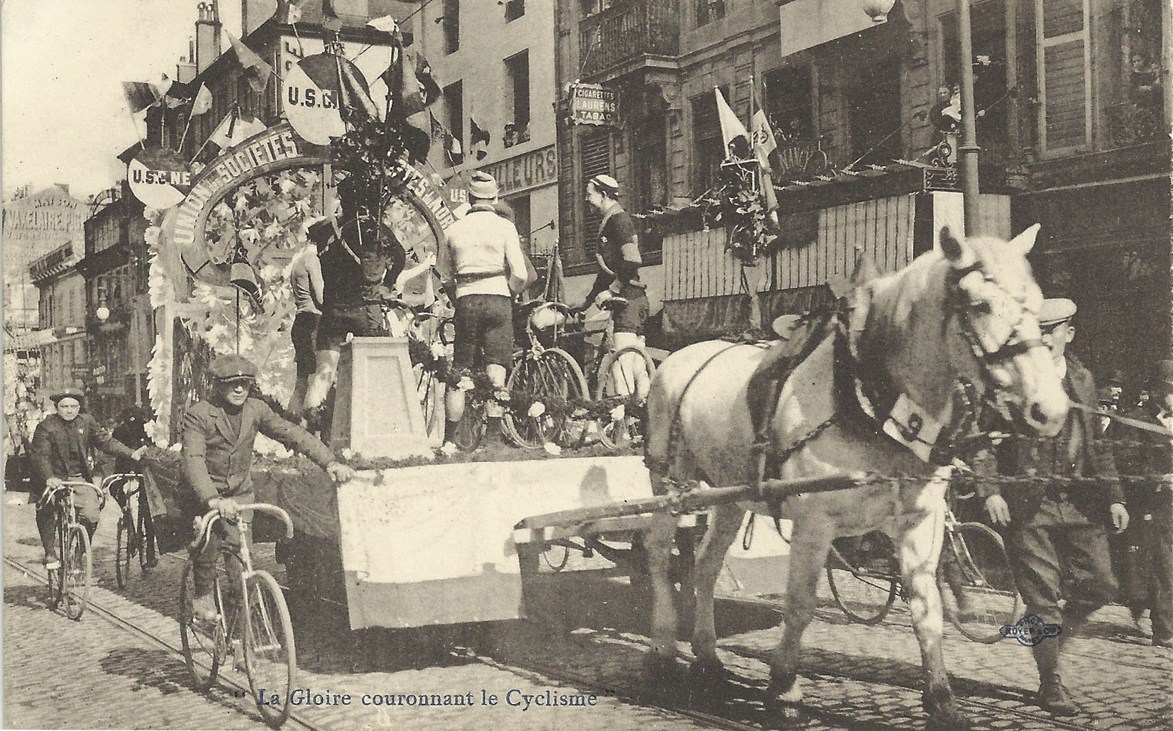 Gloire couronnant le Cyclisme