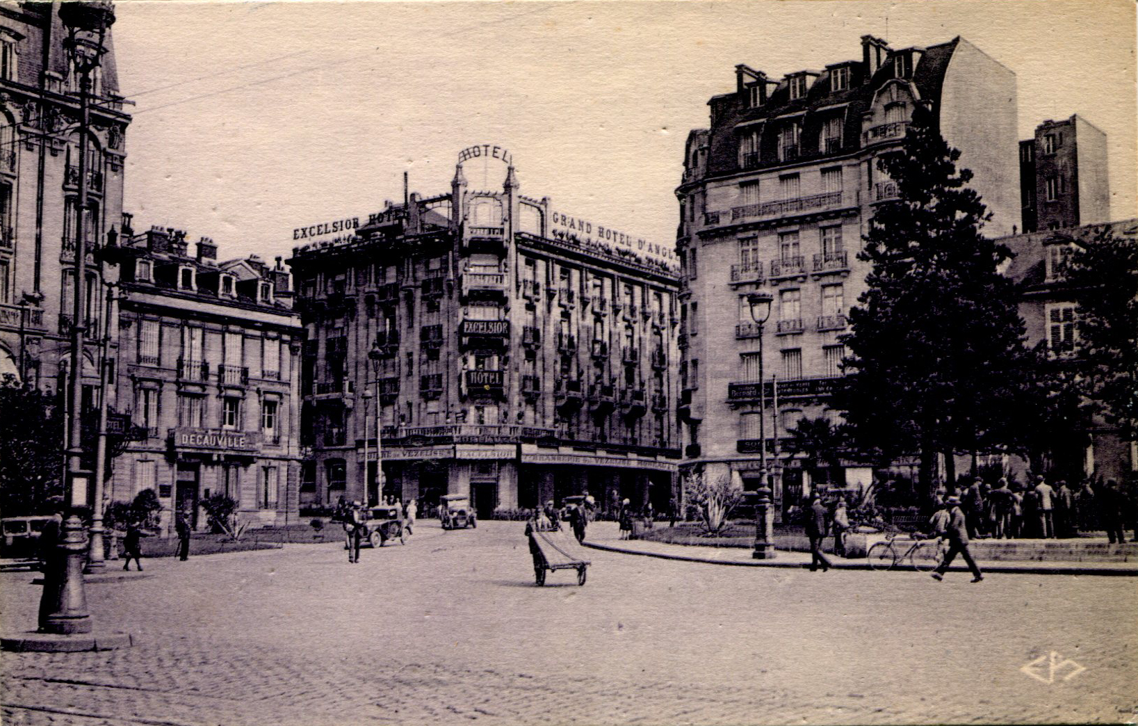 Nancy - Place Thiers 195