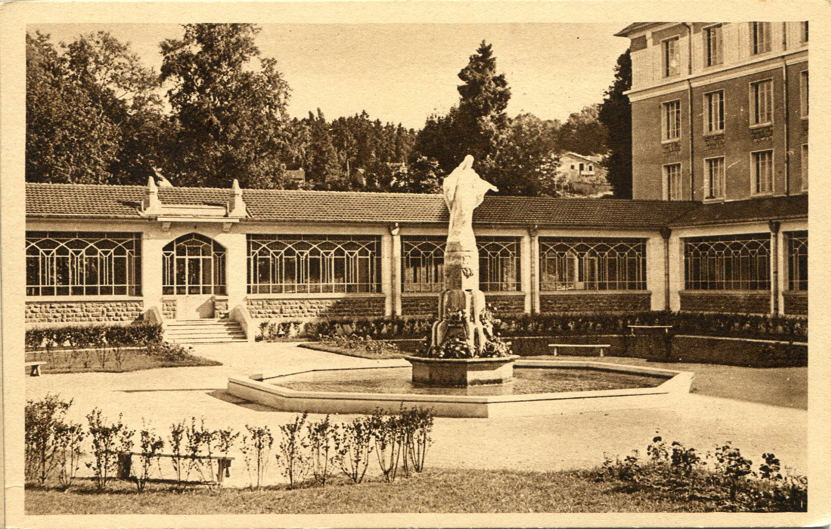 Cour du Sacré-Cœur