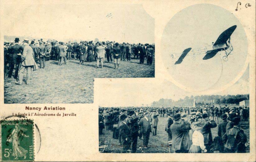 La foule à l'aérodrome